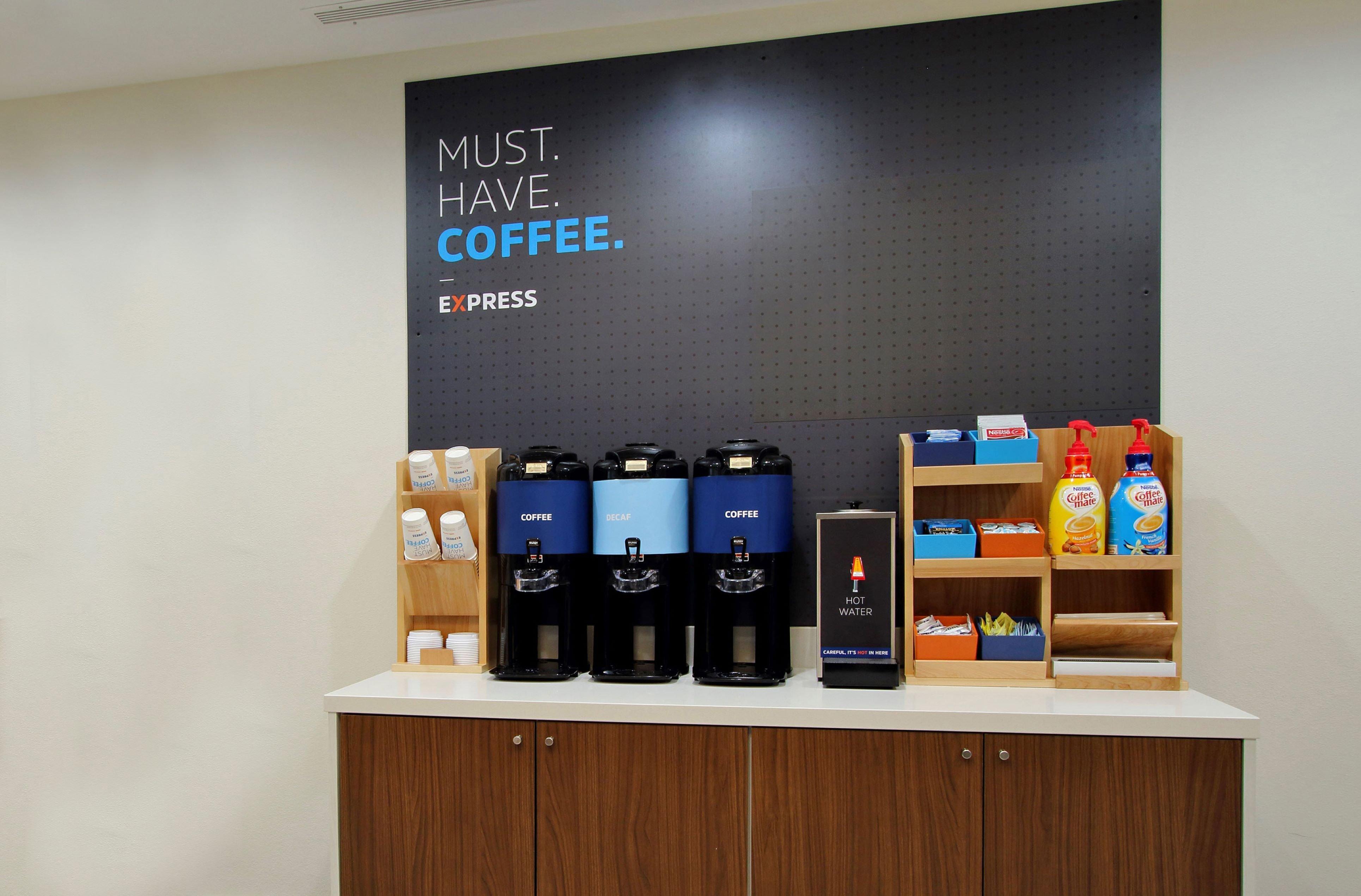 Holiday Inn Express Hotel & Suites Antigo By Ihg Exteriör bild